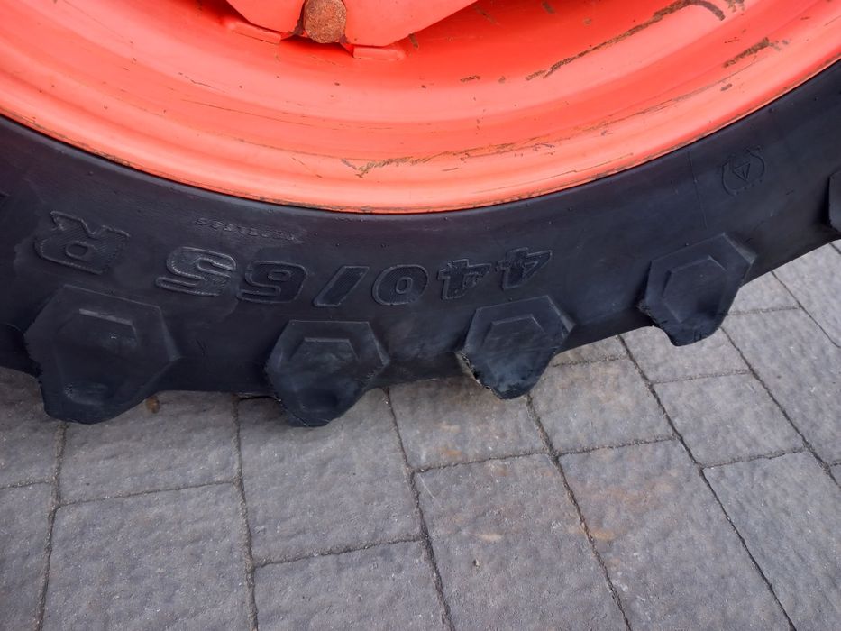 Koła do sadownika New Holland Kubota 440/65/R 28