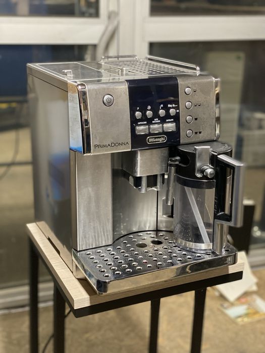 Кофемашина Aulika, DeLonghi PrimaDonna 6600