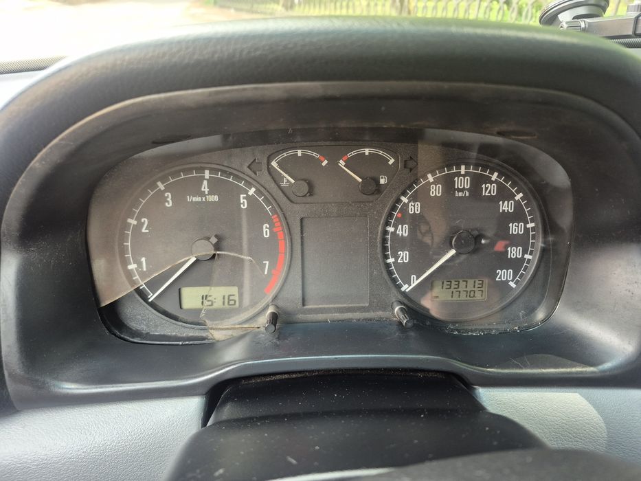 Skoda Octavia GLX 1.6 mpi 2000 рік