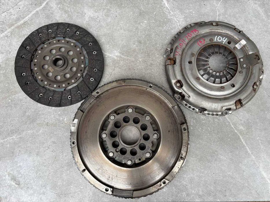 Комплект зчеплення Демпфер Volvo S60 V60 V70 V40 2.0 T4