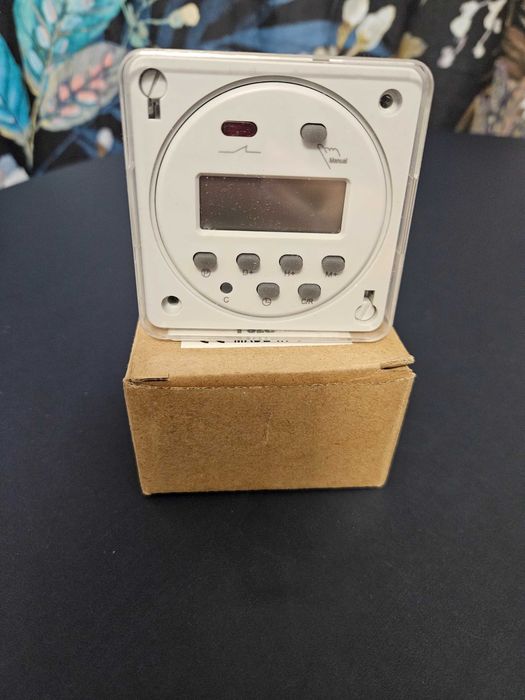 Programator czasowy timer tygodniowy LCD AC