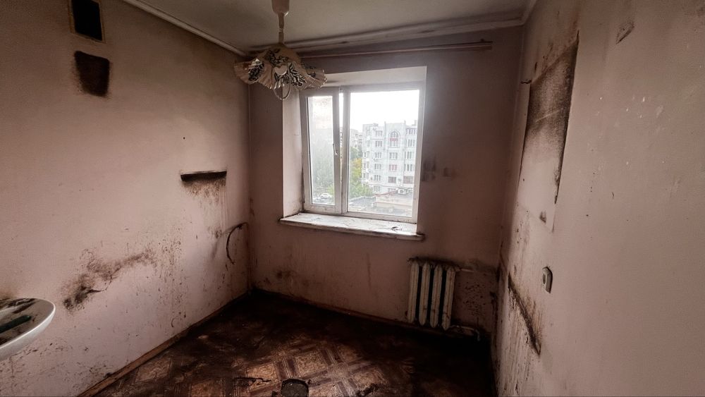 Продаж 2к. квартири по вул.Петлюри