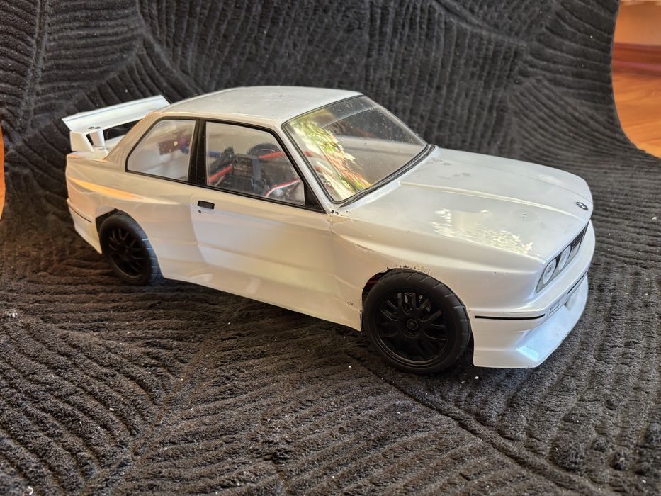 Auto zdalnie sterowane MST FXX-d RC 1:10 drift BMW E30