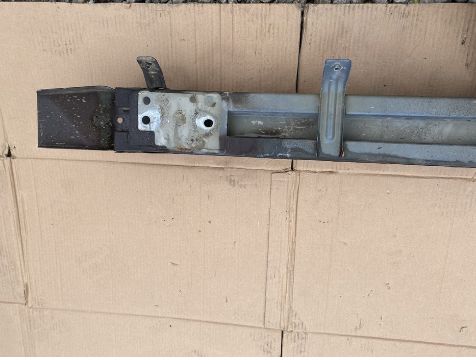 Belka przod pod zderzak  przòd Maxsus Delivery