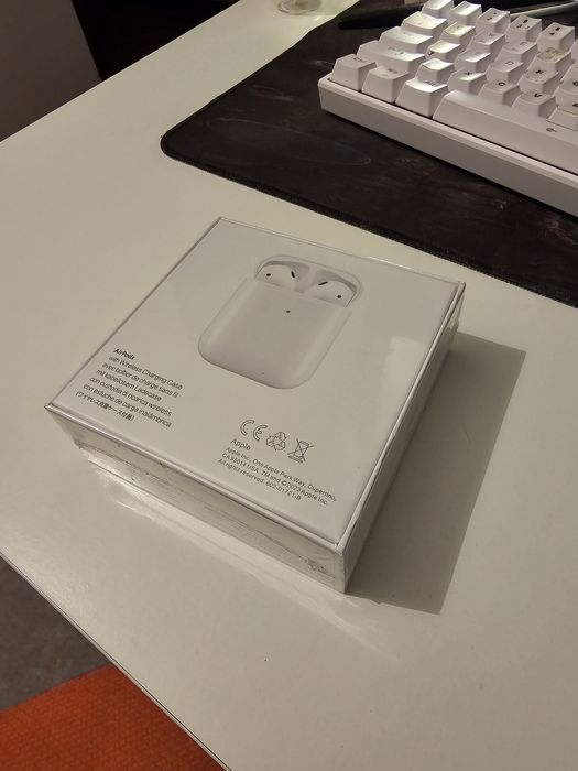 Apple Airpods NOVOS (2 geração)