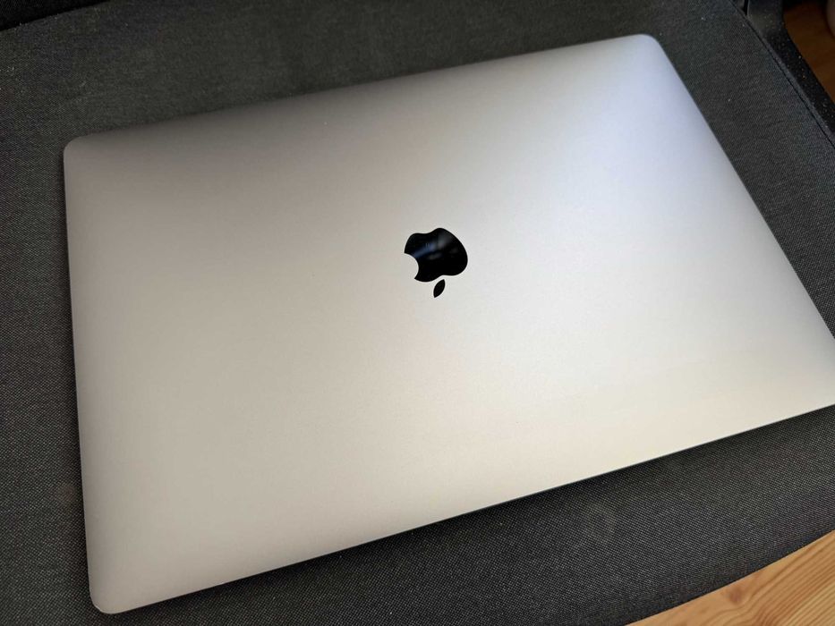 Macbook Pro 16 | 2019 | i7, 32GB | dysk 512GB | A2141, stan bdb