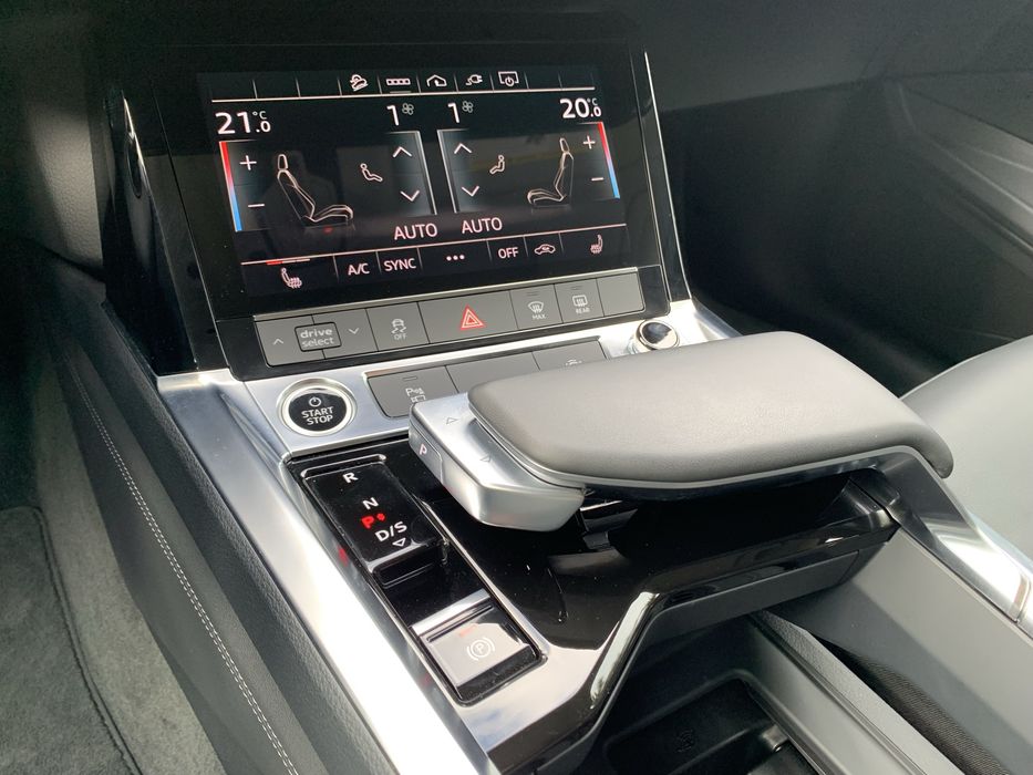 Audi Q8 E-tron Premium 114Квт