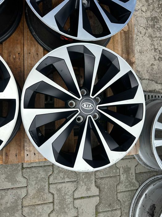 5x114,3 7,5j x 17" et47 Kia Hyundai Super stan z czujnikami