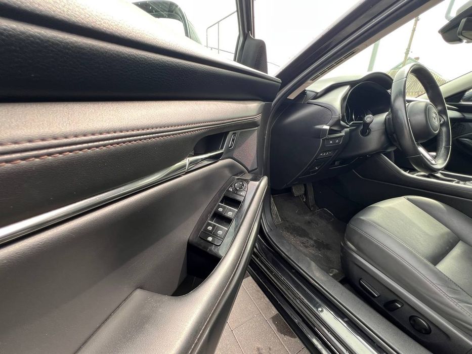 Автомобіль Mazda 3 bp 2024