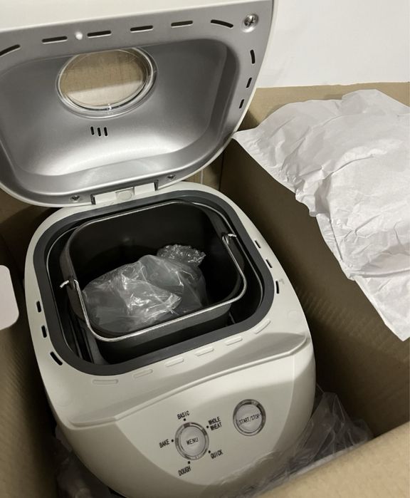 Нова хлібопічка Binatone BM-1008 Потужність 530 Вт