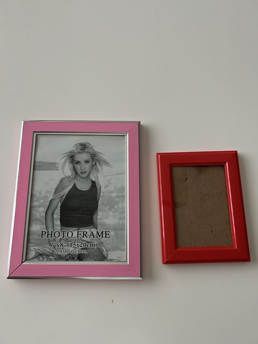 2 Molduras rosa e vermelha