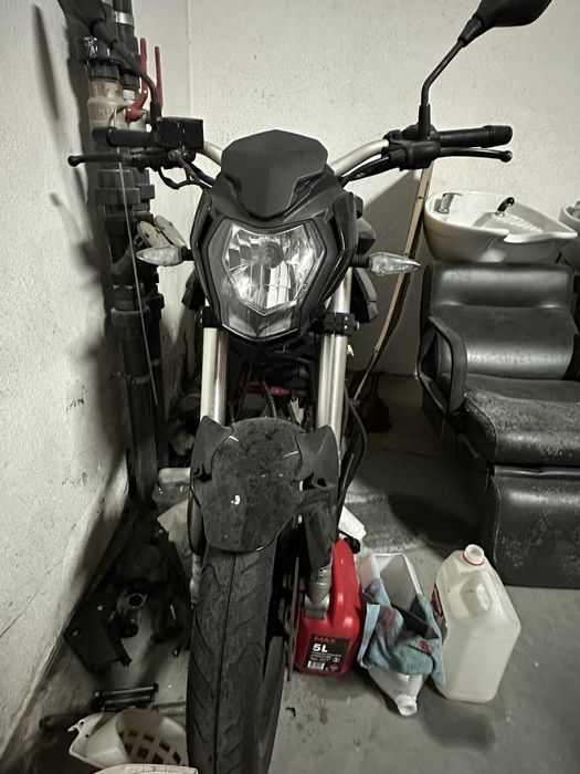 Benelli bn 125 *avariada*