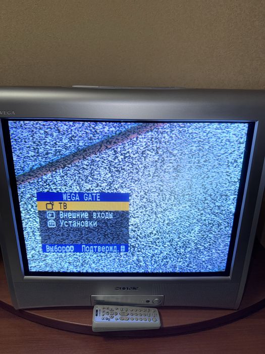Телевізор Sony 21" BZ213M70