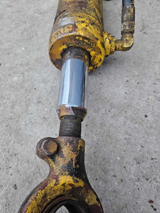 Siłownik pochyłu masztu - wózek widłowy GPW