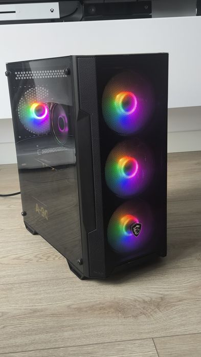 Obudowa  marki MSI Mag Forge M100 A