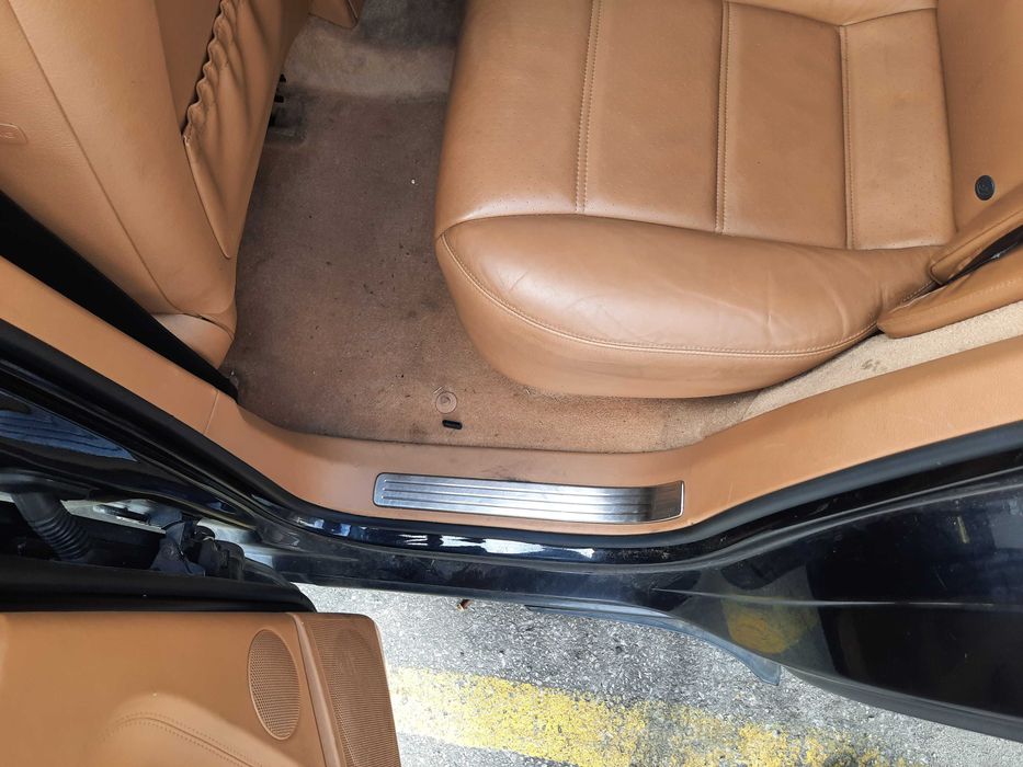 fotele przód tył skóra komplet Porsche Cayenne Lift