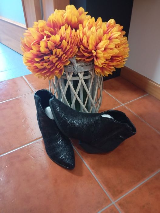 Botas  de mulher ,n. 39