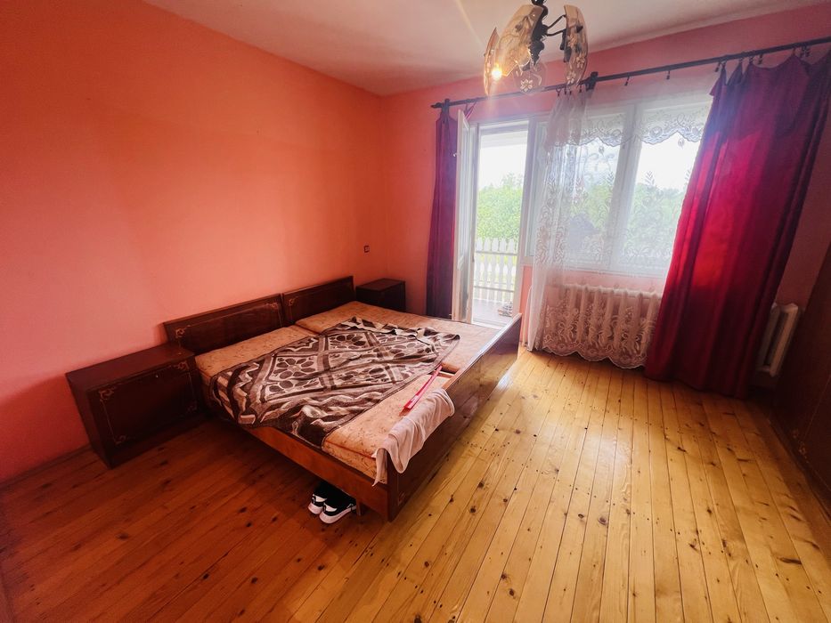 Продаж цегляного будинку в м.Берегове, 186 кв.м , 10 соток ділянки.