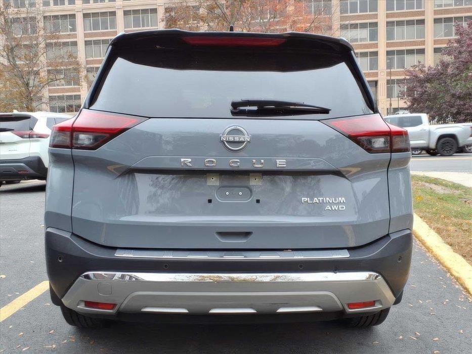 Nissan Rogue Platinum      2022