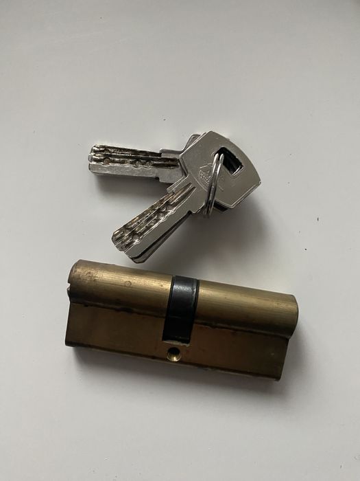 Сердцевина для замка  дверного