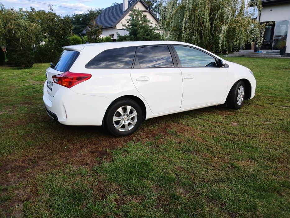 Toyota Auris 1.4 D4D kombi Polski salon bezwypadkowa