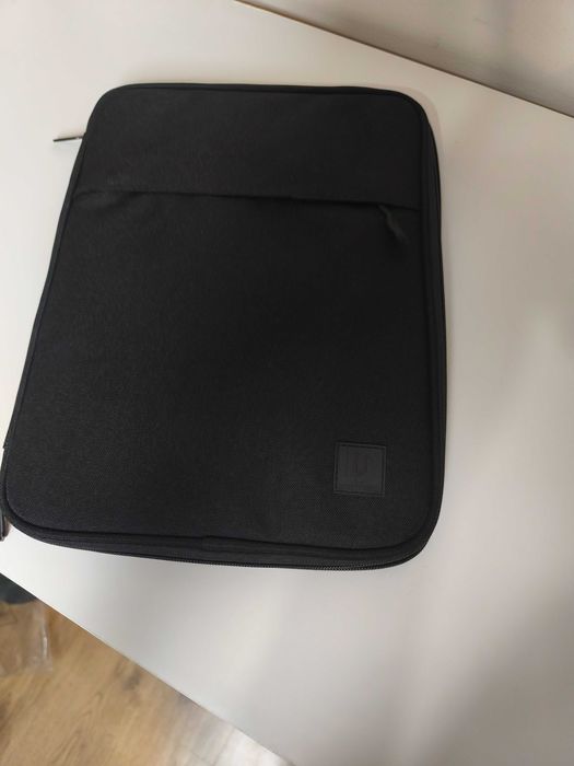 Etui pokrowiec na tablet 13 caliEtui pokrowiec na tablet 13 cali