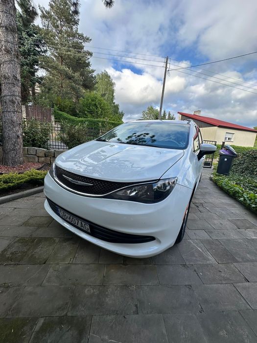 Auto Chrysler Pacifica
