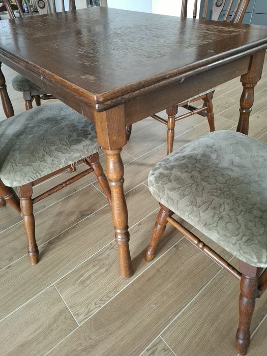 Stół dębowy + 4 krzesła