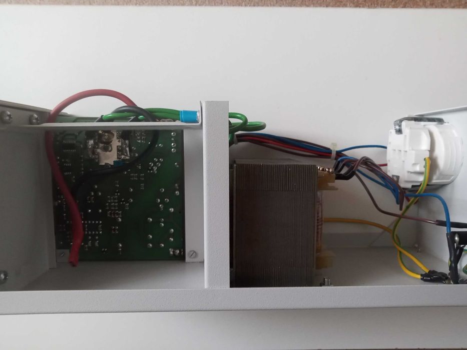 Zasilacz awaryjny UPS EVER MP 300 ( bez akumulatora )