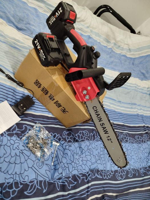 Nowa piła łańcuchowa akumulatorowa