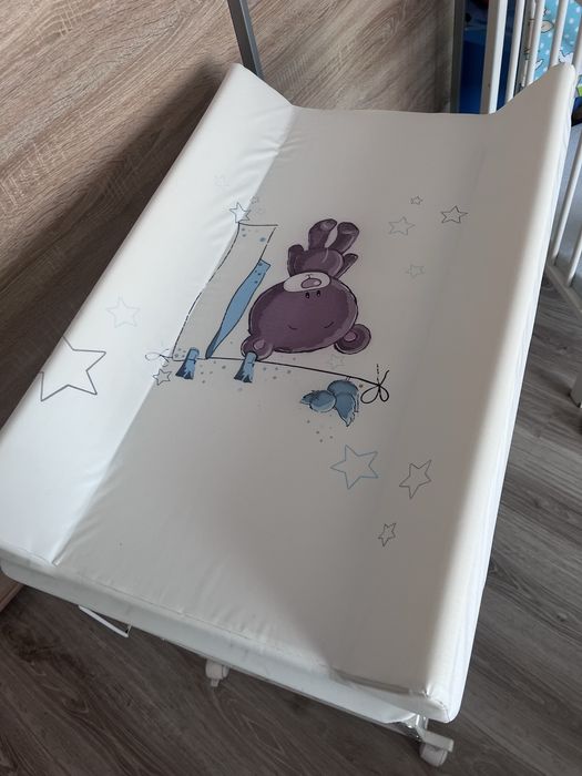 Przewijak z wanienka na kółkach