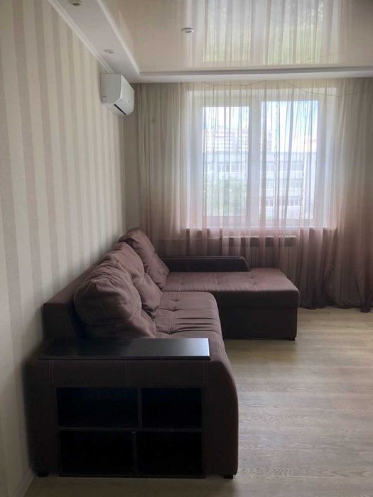 92310Продам 3 комнатную квартиру на Холодной Горе!