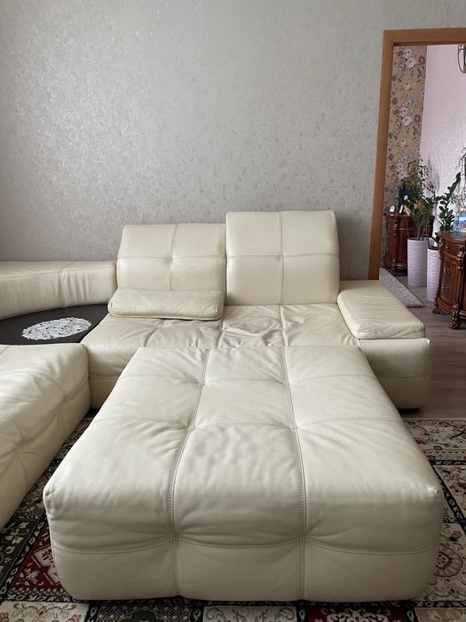 Продам ітайський шкіряний диван