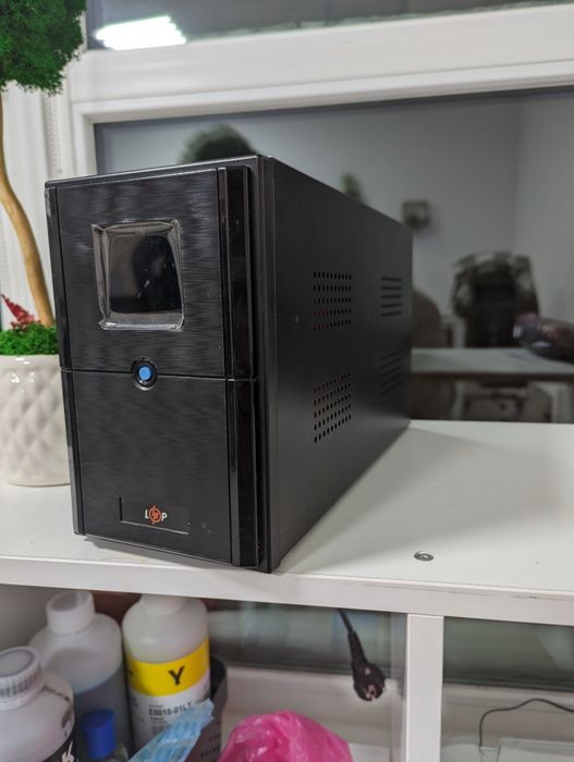 ДБЖ Джерело безперебійного живлення, інвертор