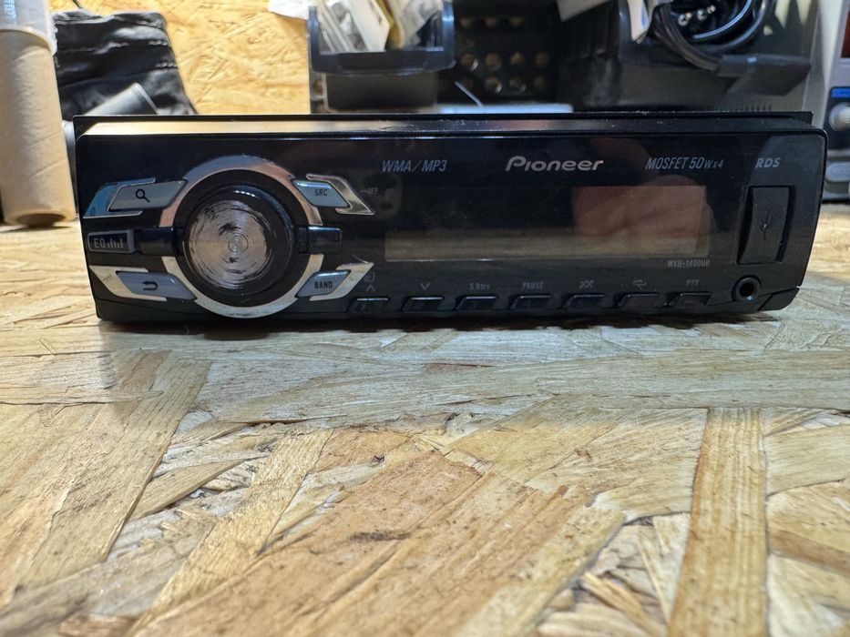 Radio Pioneer mvh-1400ub