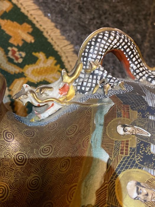 Jarrões Cerâmica Satsuma Japão Séc XIX 47 cm Assinados