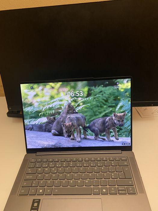 Portátil LENOVO Yoga Pro 7 - AMD Ryzen Al 9 - RAM: 32 GB - 1 TB SSD