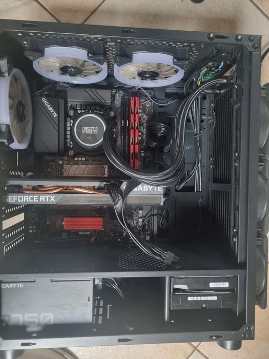 Komputer PC do gier i pracy i7-11700 / RTX-3060-12 gb / RAM 64 gb