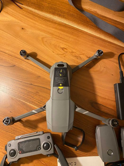 DJI Mavic 2 Pro Drone + Mavic 2 Fly More Kit64175831643779123