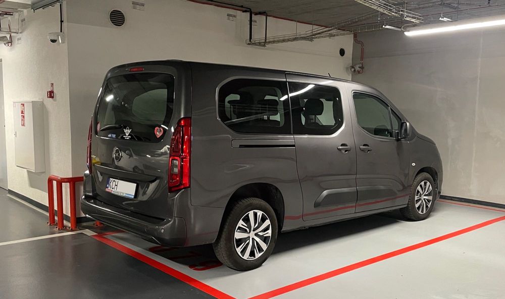Wynajem Van 7 osobowy Opel Combo XL Wypożyczalnia RENT A CAR rental