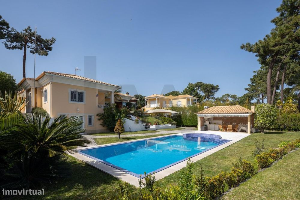 Moradia Térrea T5 na Herdade da Aroeira com acesso direto a ilha no la