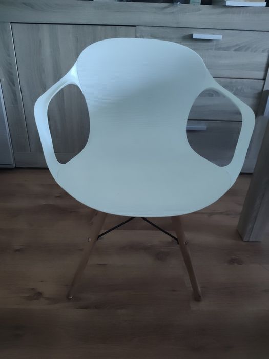 Zestaw 4 krzeseł