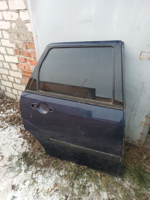 двери форд фокус 1.