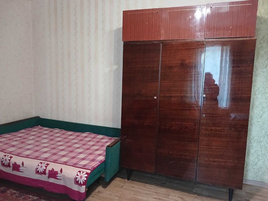Продам кімнату 19м.кв., світла, тепла. (404813)