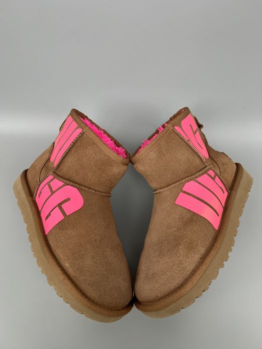 Оригінальні Напівчеревички UGG CLASSIC MINI BROKEN LOGO 38р.24см.