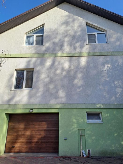Здам 3 поверховий будинок 5 км від метро "Теремки".