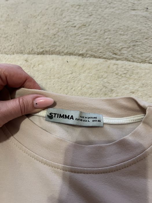 Костюми жіночі класичний і прогулочний