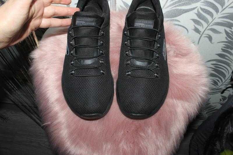 Skechers кросівки 27.3 см устілка