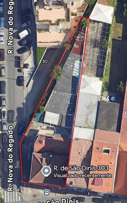 Dois prédios com lojas cave e terreno Paranhos