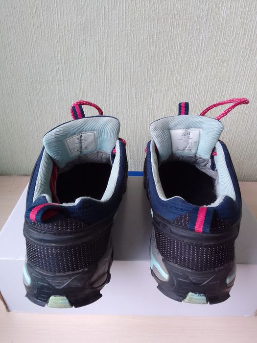 Кросівки WATERPROOF   41 розмір